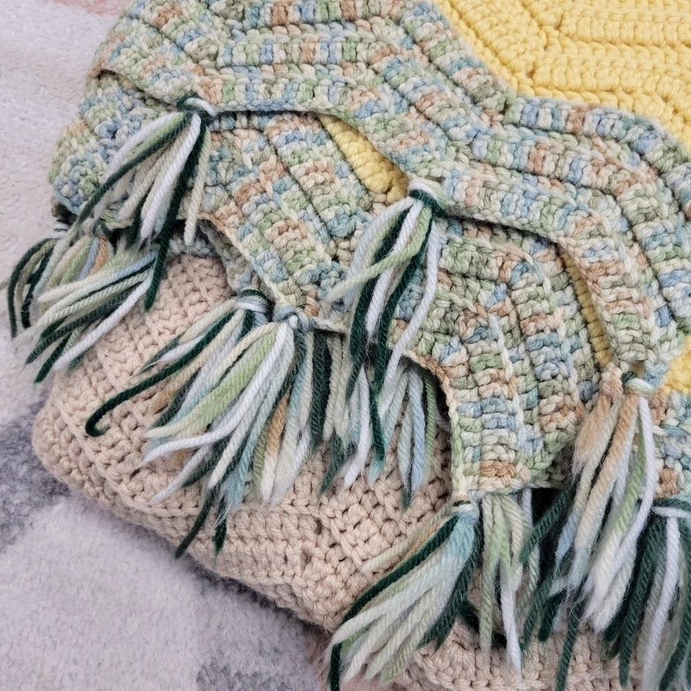 HANDKNIT Chevron stripe Crochet Lap Blanket 48 x 62